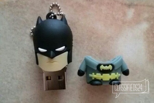 Флешка 16gb batman в городе Великий Новгород, фото 2, Карты памяти