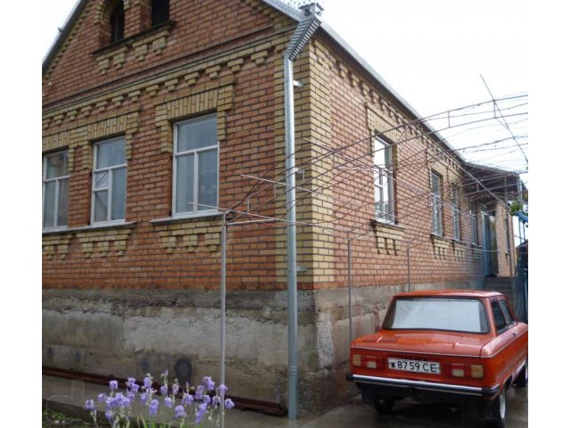 Продаю дом в городе Беслане или МЕНЯЮ на 2км.кв с доплатой в городе Беслан, фото 1, Северная Осетия-Алания