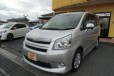 Toyota Noah, 2009 в городе Владивосток, фото 1, Приморский край