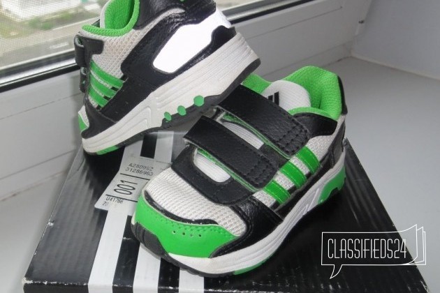 Кроссовки adidas в городе Тобольск, фото 1, телефон продавца: +7 (912) 390-91-45