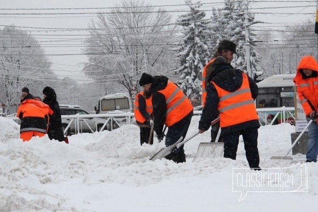 Лопаты и скребки. Так же уборка снега в городе Новосибирск, фото 1, телефон продавца: +7 (913) 985-52-72