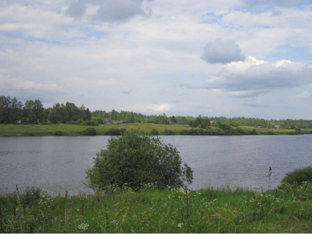 Дом у большого озера в городе Ржев, фото 1, Продажа домов за городом