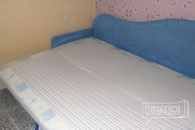 Кровать-тахта, диван-кровать, трельяж в городе Суоярви, фото 1, Кровати