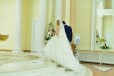 Свадебное платье с шлейфом в городе Краснодар, фото 3, стоимость: 15 000 руб.