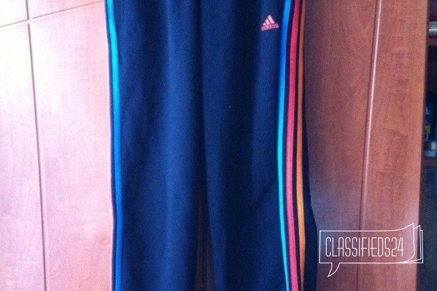 Спортивные штаны adidas в городе Иркутск, фото 1, телефон продавца: +7 (904) 121-36-31