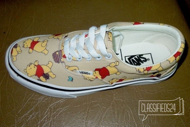 Vans disney shop 35