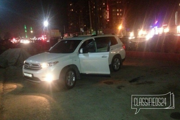 Toyota Highlander, 2012 в городе Махачкала, фото 2, Дагестан