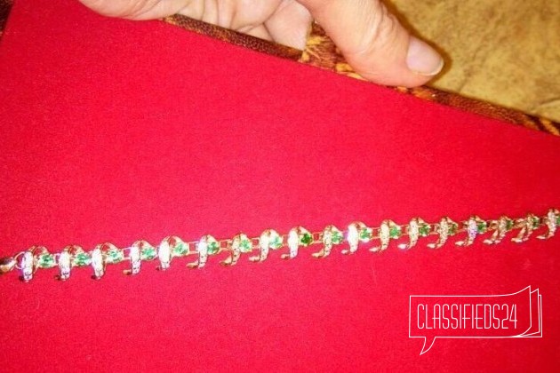 Золотой браслет с изумрудами в городе Екатеринбург, фото 1, телефон продавца: +7 (900) 216-43-15