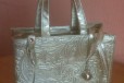 Золотая новая сумка в городе Магадан, фото 1, Магаданская область