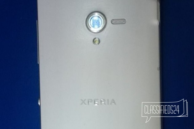 Sony Xperia ZL (C6503) в белом цвете в городе Кемерово, фото 1, стоимость: 8 500 руб.