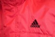 Новая демисезонная курточка Adidas ярко-красная в городе Саратов, фото 3, стоимость: 1 500 руб.