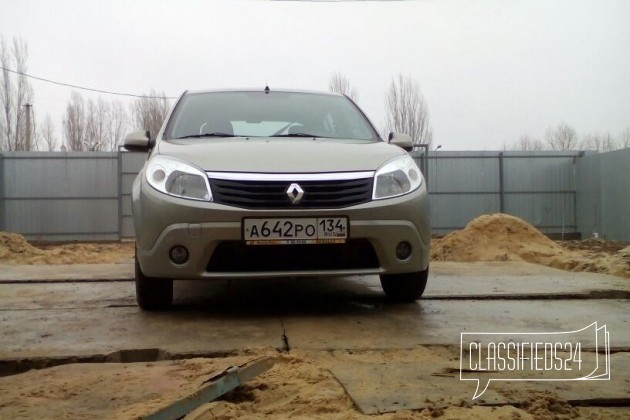 Renault Sandero, 2013 в городе Волгоград, фото 1, телефон продавца: +7 (988) 399-73-37