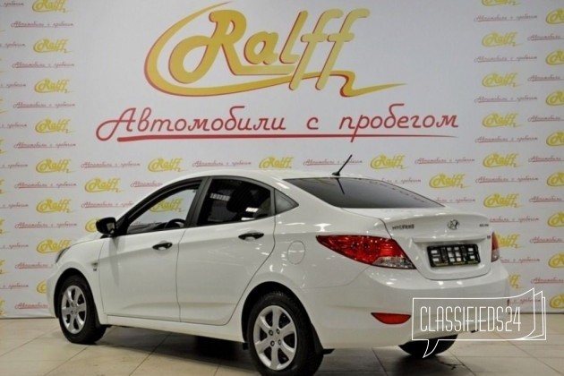 Hyundai Solaris 1.6 AT, 2013, седан в городе Санкт-Петербург, фото 4, телефон продавца: +7 (880) 033-39-11