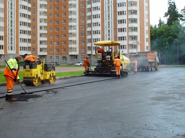 Асфальтирование Горки-10, укладка асфальтовой крошки, ямочный ремонт в городе Горки-10, фото 2, Услуги по ремонту и строительству