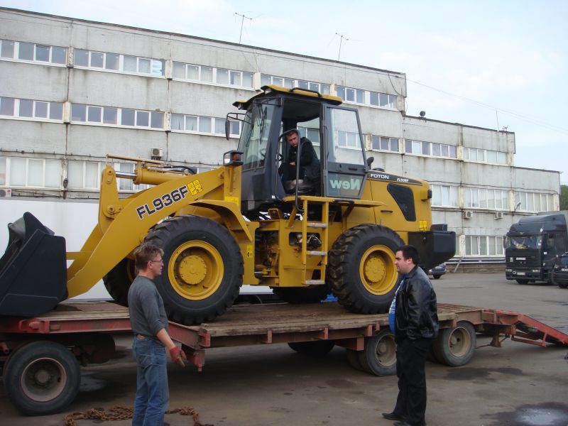 Аренда фронтального погрузчика  от 2 кубов в Мск и МО в городе Москва, фото 1, телефон продавца: +7 (915) 043-55-46