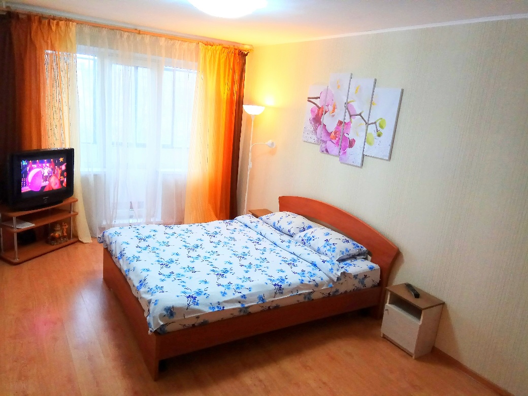 2-х. комнатные квартиры (посуточно) +79823485527 в городе Магнитогорск, фото 1, Челябинская область