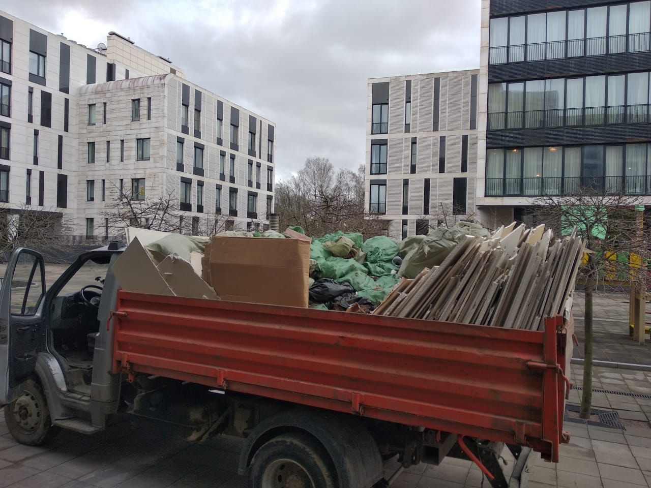 Песок, щебень с доставкой в городе Санкт-Петербург, фото 3, стоимость: 300 руб.