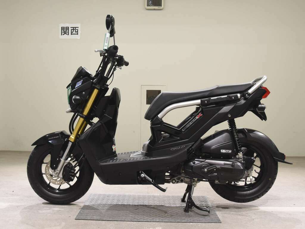 Скутер Honda Zoomer-X рама JF62 пробег 3 т.км в городе Москва, фото 2, Мопеды и скутеры