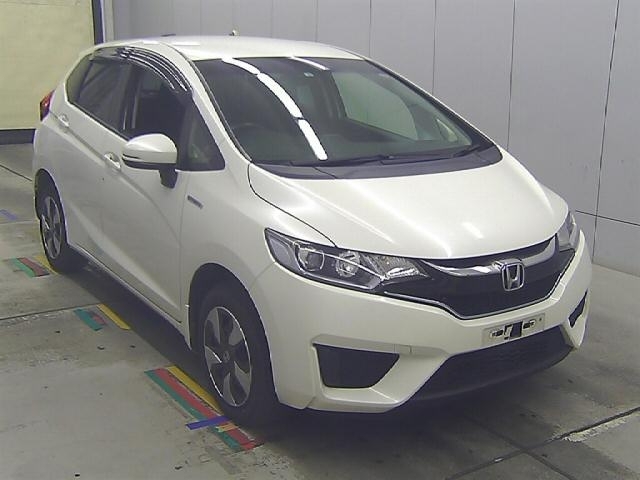 Хэтчбек гибрид Honda Fit кузов GP6 4WD BaseGrade гв 2016 в городе Москва, фото 1, Honda