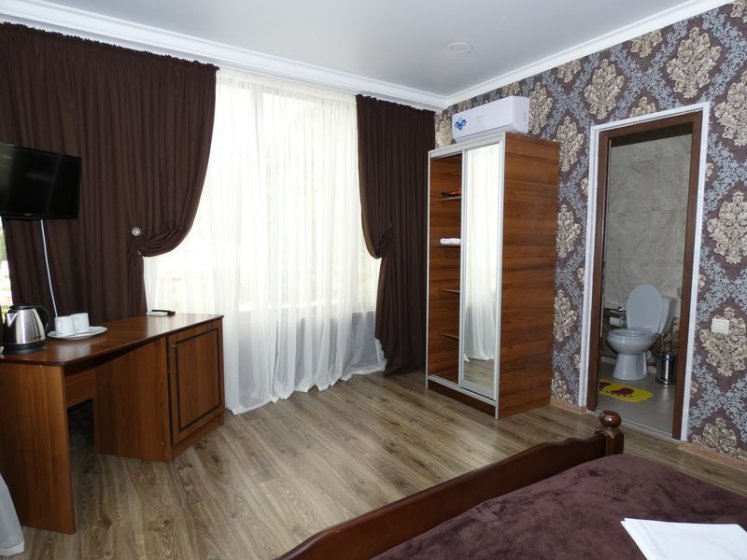 Отдых в Абхазии. Гостиница Панорама в Гаграх в городе Сочи, фото 7, стоимость: 2 500 руб.