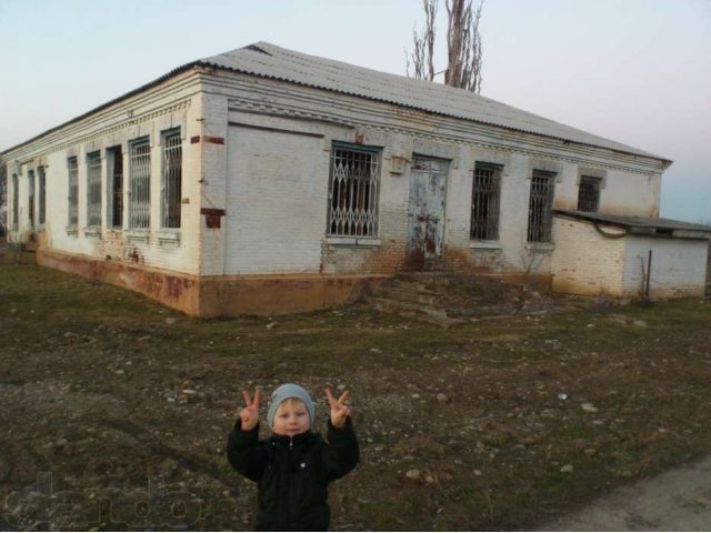 Продаётся здание для комерческих целей или жилья. в городе Лабинск, фото 1, стоимость: 800 000 руб.